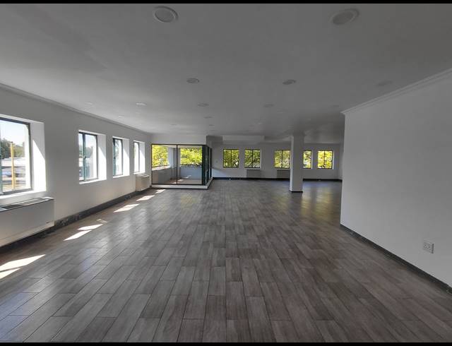 198M² OFFICE TO LET IN BRYANSTON